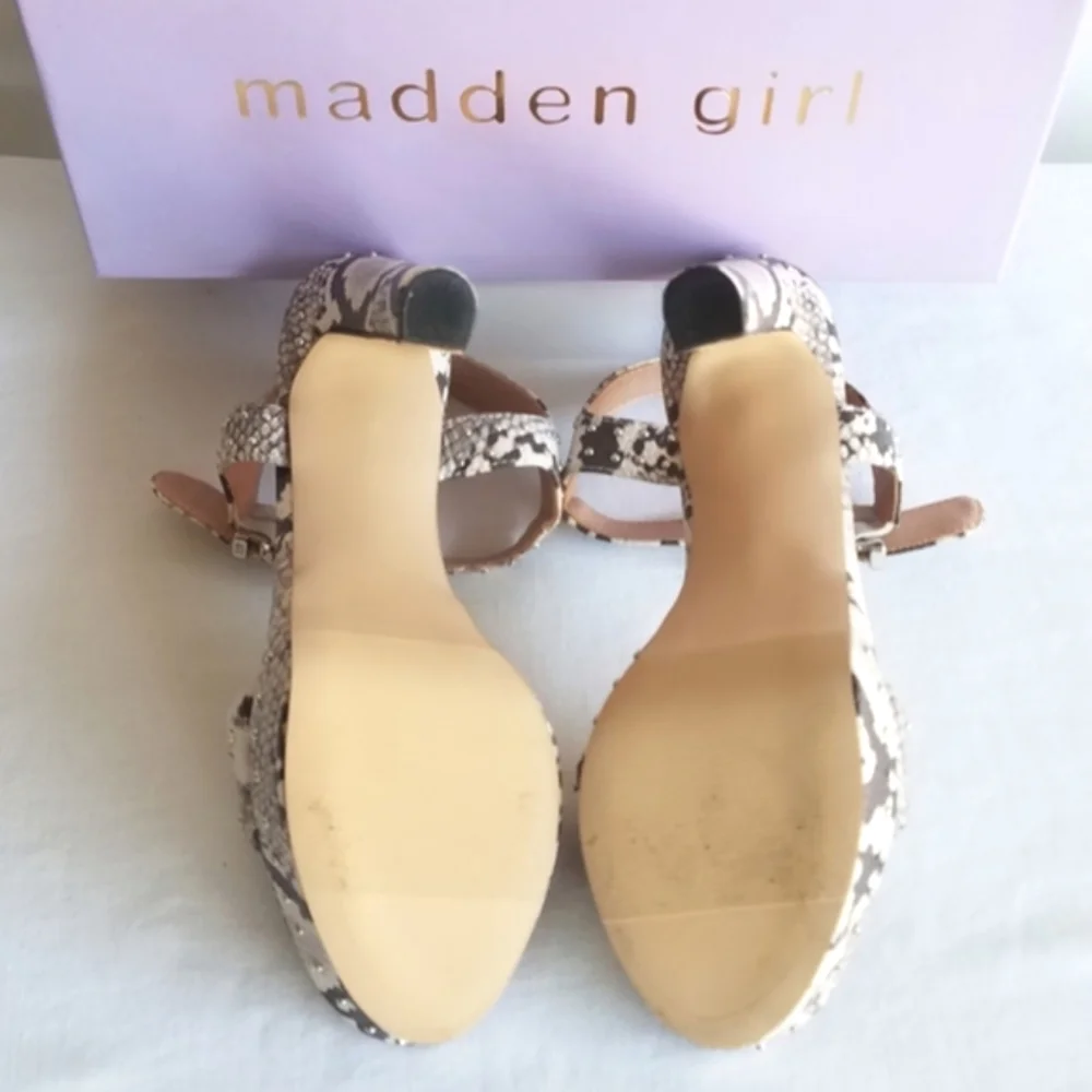 Rooma Platform Heeled Sandals ⭐️⭐️⭐️
